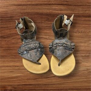Roan Sandal Size 6 Excellent Condition Minimal Wear